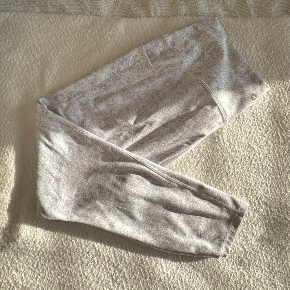 White and Gray Snakeskin 7/8 Legging RBX
